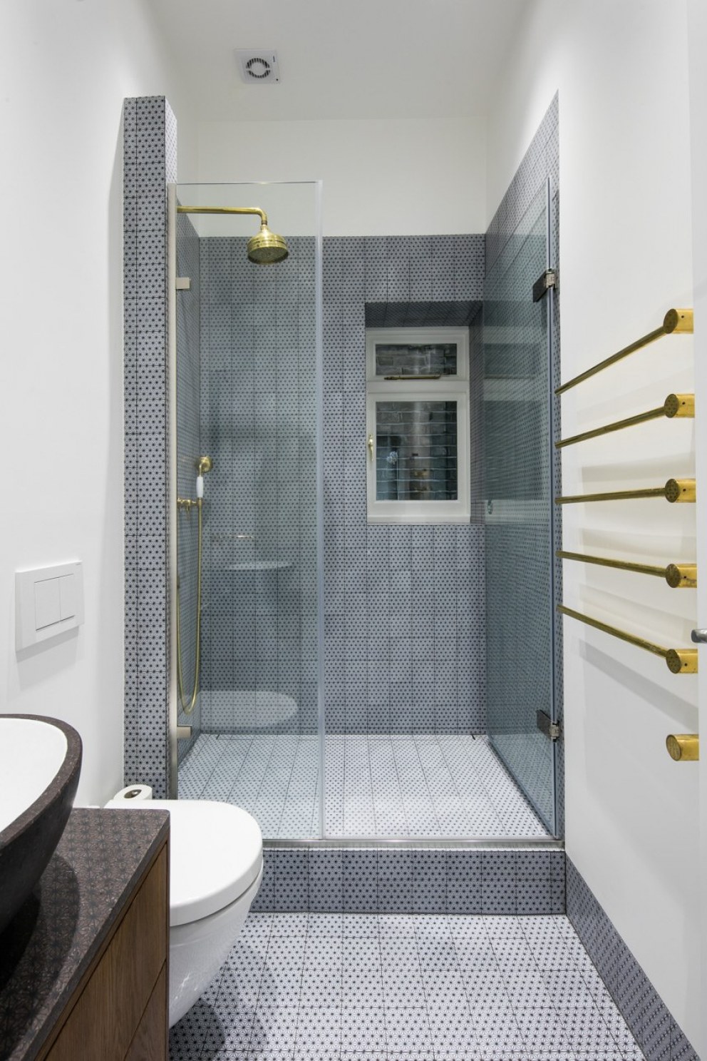 Camden Apartment | Bathroom | Interior Designers